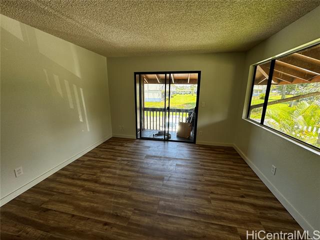 2069 California Avenue, 16E, Wahiawa, HI 96786