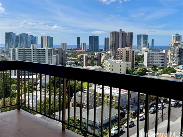 1560 Thurston Avenue, 1106, Honolulu, HI 96822