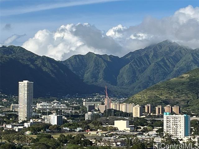 201 Ohua Avenue, T2-2407(NUC), Honolulu, HI 96815