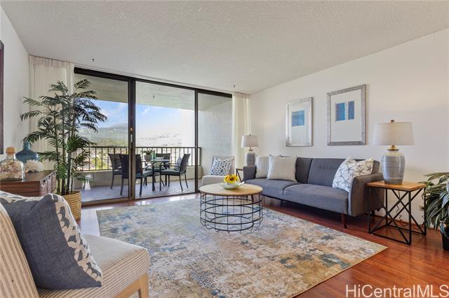 500 Lunalilo Home Road, 16F, Honolulu, HI 96825