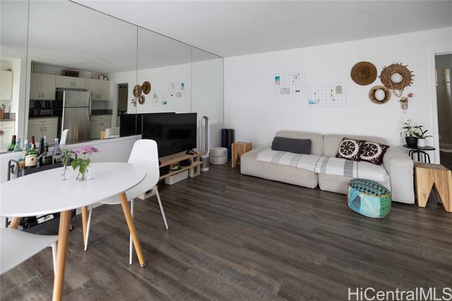 2328 Seaview Avenue, 204, Honolulu, HI 96822