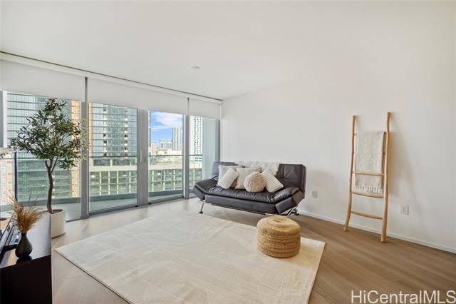 1000 Auahi Street, 1009, Honolulu, HI 96814