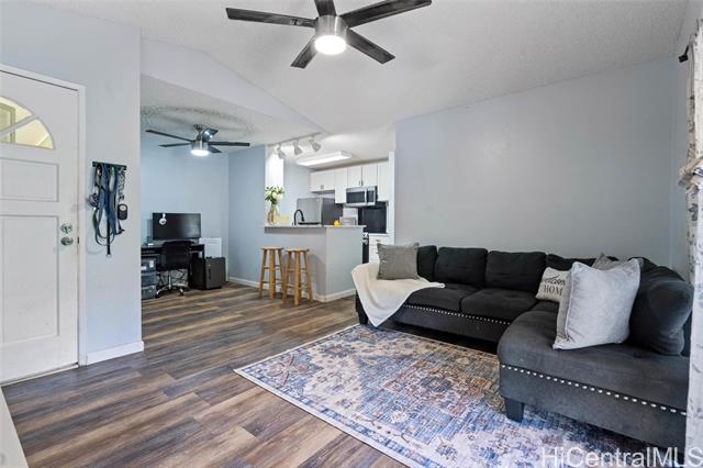 95-510 Wikao Street, B206, Mililani, HI 96789