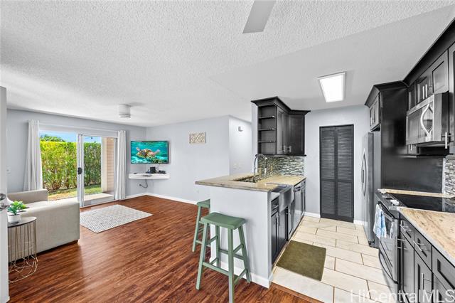 94-533 Lumiaina Street, B104, Waipahu, HI 96797