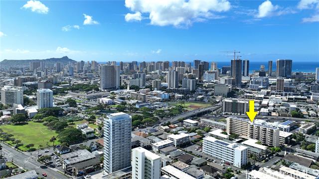 1447 Kewalo Street, 405, Honolulu, HI 96822
