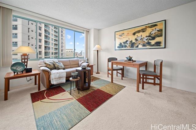 1314 Kalakaua Avenue, 906, Honolulu, HI 96826