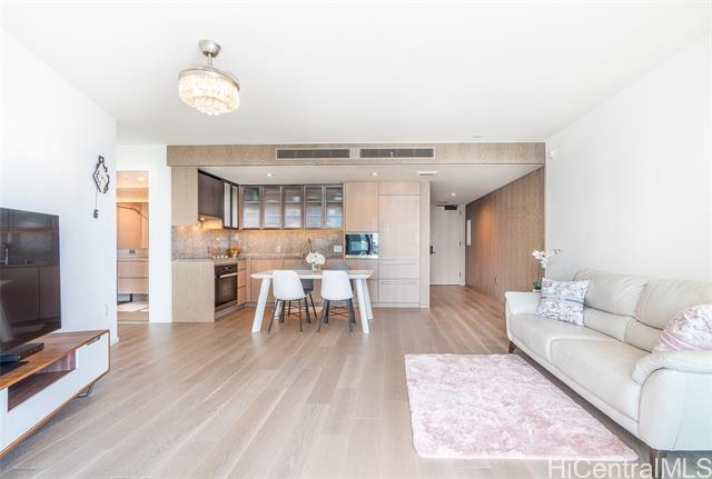 1000 Auahi Street, 2713, Honolulu, HI 96814