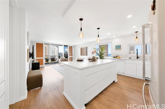 400 Hobron Lane, 1601, Honolulu, HI 96815