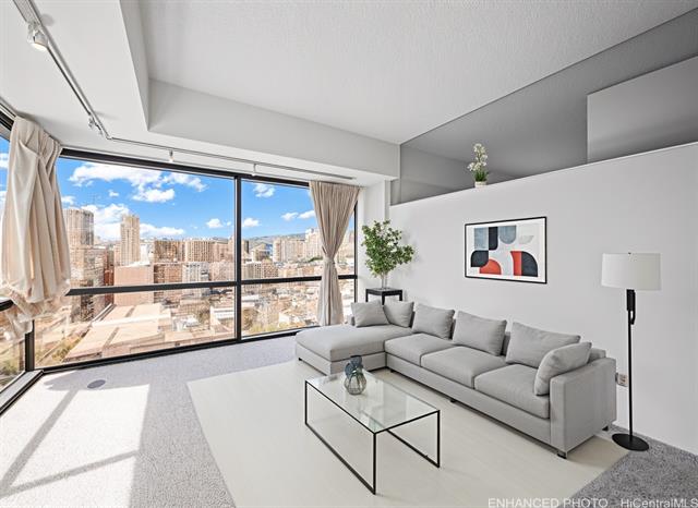 1750 Kalakaua Avenue, 1402, Honolulu, HI 96826