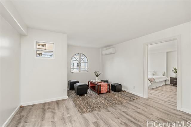 1433 Kewalo Street, PH12, Honolulu, HI 96822