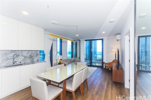 987 Queen Street, 2102, Honolulu, HI 96814