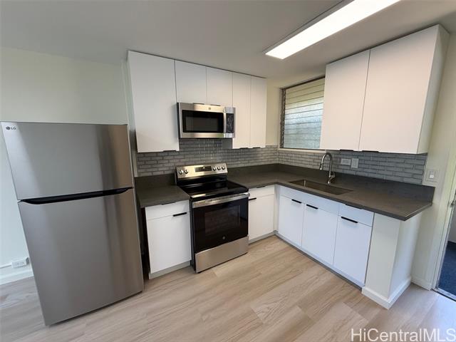 1535 Pensacola Street, 39, Honolulu, HI 96822