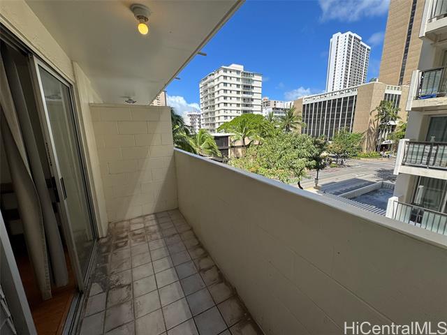 2463 Kuhio Avenue, 503, Honolulu, HI 96815