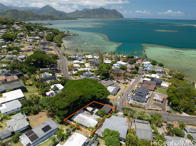 47-220 Kamehameha Highway, Kaneohe, HI 96744