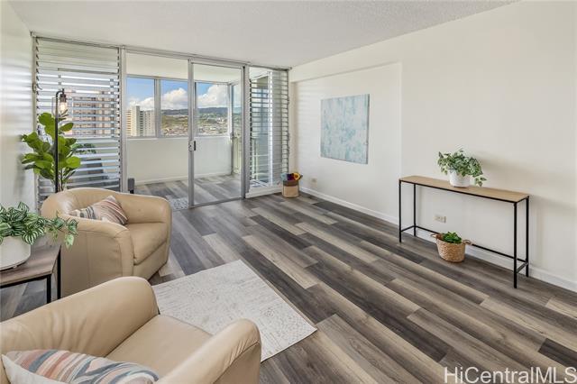 1031 Ala Napunani Street, 1002, Honolulu, HI 96818