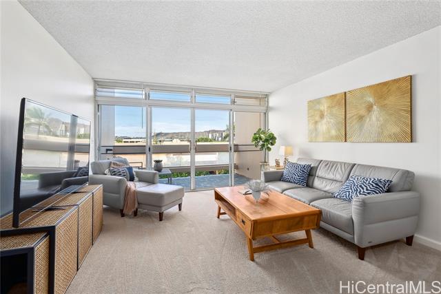 500 University Avenue, 532, Honolulu, HI 96826