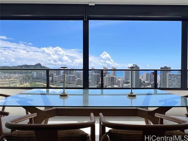 581 Kamoku Street, 3906, Honolulu, HI 96826