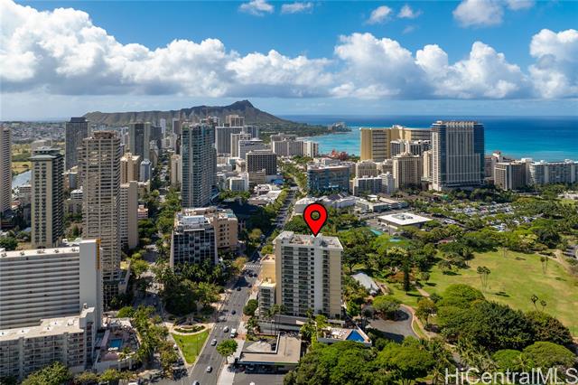 2045 Kalakaua Avenue, 618, Honolulu, HI 96815