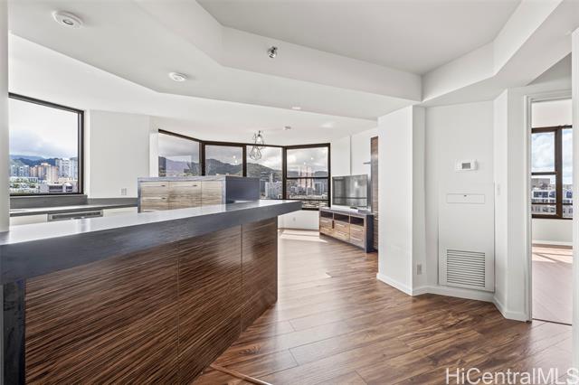 1221 Victoria Street, 1705, Honolulu, HI 96814