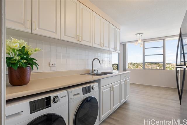 2825 King Street, 2403, Honolulu, HI 96826