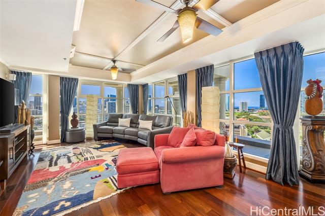 1080 Beretania Street, PH 3, Honolulu, HI 96814