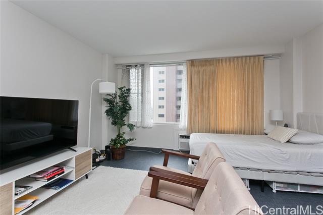 747 Amana Street, 810, Honolulu, HI 96814