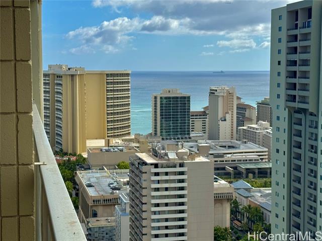 445 Seaside Avenue, 3910, Honolulu, HI 96815
