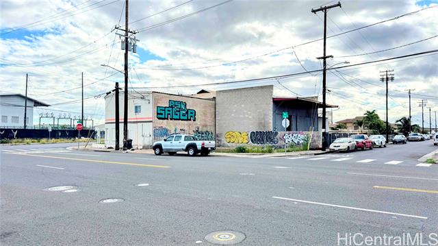 194 Kalihi Street, Honolulu, HI 96819