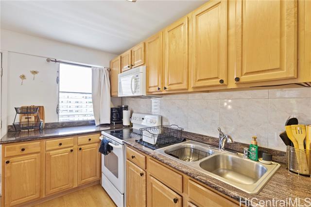3230 Ala Ilima Street, 301, Honolulu, HI 96818