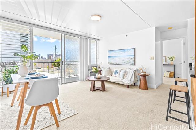 2522 Date Street, 304, Honolulu, HI 96826