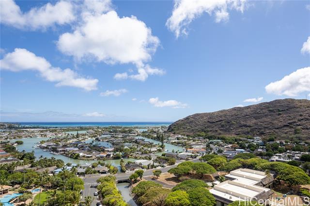 531 Hahaione Street, 2-19B, Honolulu, HI 96825