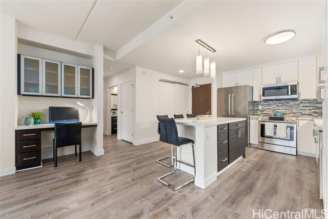 400 Keawe Street, 305, Honolulu, HI 96813