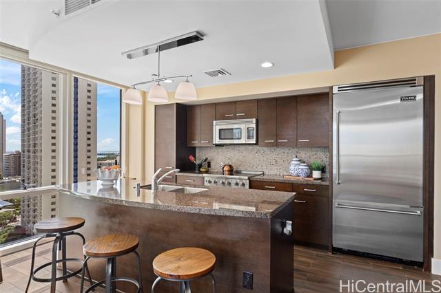 1837 Kalakaua Avenue, 1901, Honolulu, HI 96815