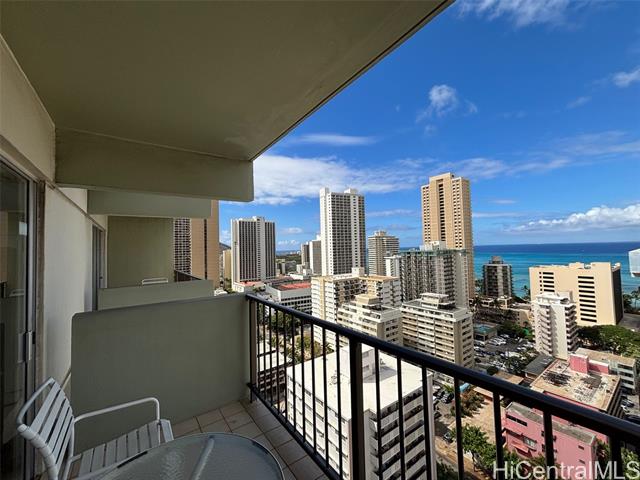 2440 Kuhio Avenue, 2106, Honolulu, HI 96815