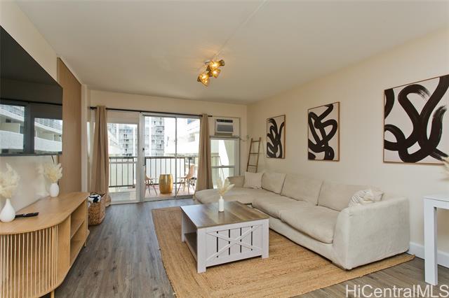 2465 Kuhio Avenue, 1204, Honolulu, HI 96815