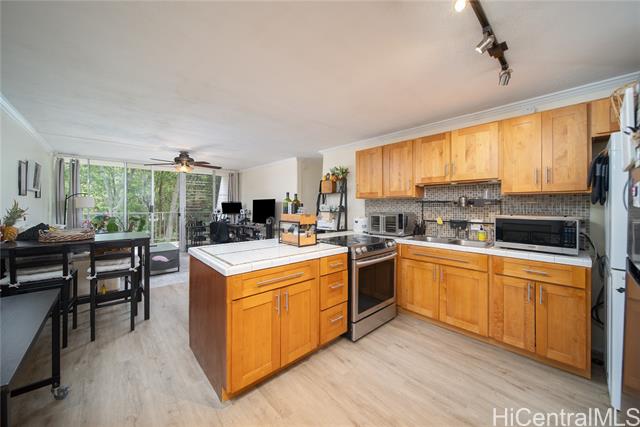 95-2039 Waikalani Place, C405, Mililani, HI 96789