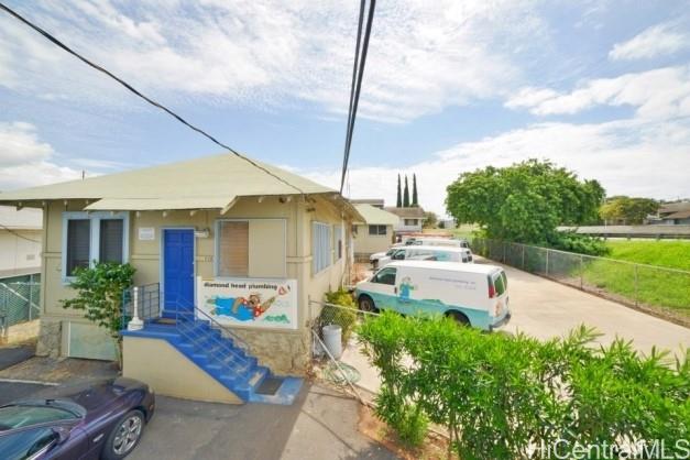 1039 11Th Avenue, Honolulu, HI 96816