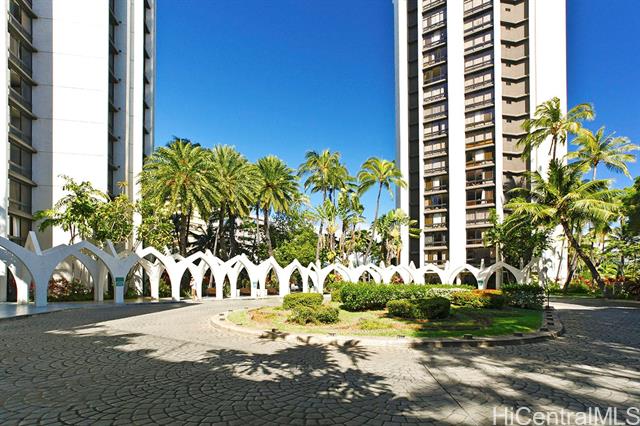 300 Wai Nani Way, 6, Honolulu, HI 96815