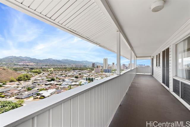 3404 Ala Hinalo Place, Honolulu, HI 96818