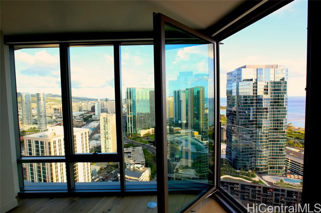 1001 Queen Street, 3204, Honolulu, HI 96814