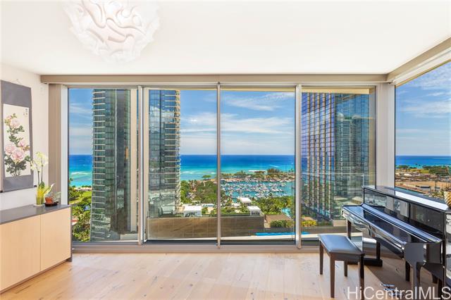 1001 Queen Street, 1801, Honolulu, HI 96814
