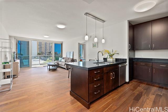 1189 Waimanu Street, 704, Honolulu, HI 96814