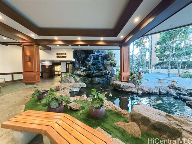 201 Ohua Avenue, 1610 (TOWER II, MAUKA), Honolulu, HI 96815