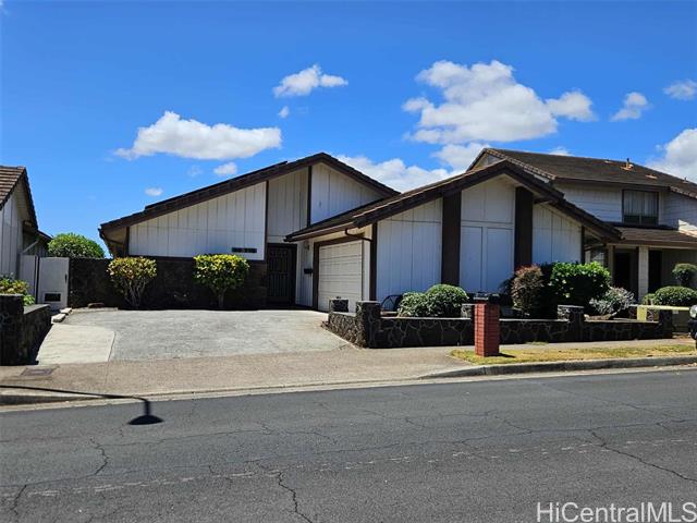 94-775 Meahale Street, Waipahu, HI 96797