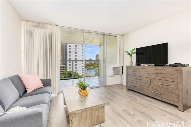 445 Seaside Avenue, 810, Honolulu, HI 96815