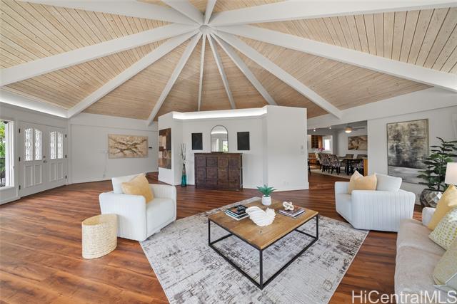 171 Waokanaka Place, Honolulu, HI 96817