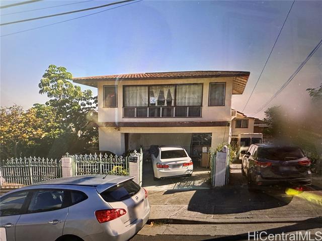 3647 Likini Street, Honolulu, HI 96818