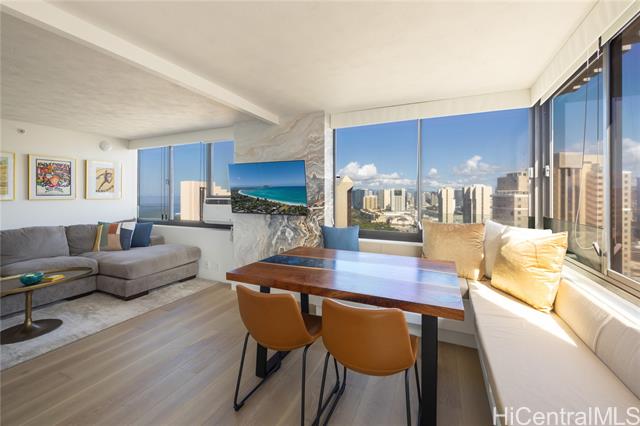 343 Hobron Lane, 3901, Honolulu, HI 96815