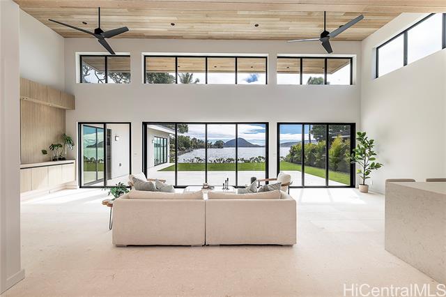 344 Wailupe Circle, Honolulu, HI 96821