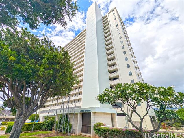 1160 Ala Napunani Street, PH 1, Honolulu, HI 96818
